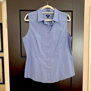 Talbots Sleeveless Blue Collared Wrinkle Resistant Top with Buttons. Size 16
